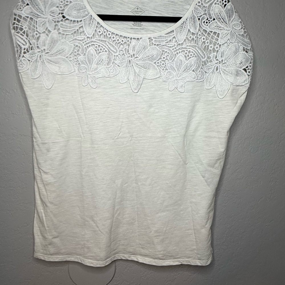 St. John's Bay White Lace Cap Sleeve Blouse
